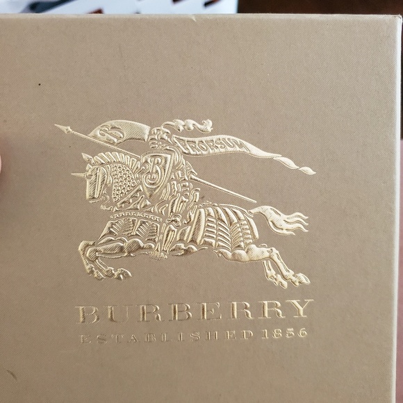 Burberry Special Edition Watch - Picture 2 of 6